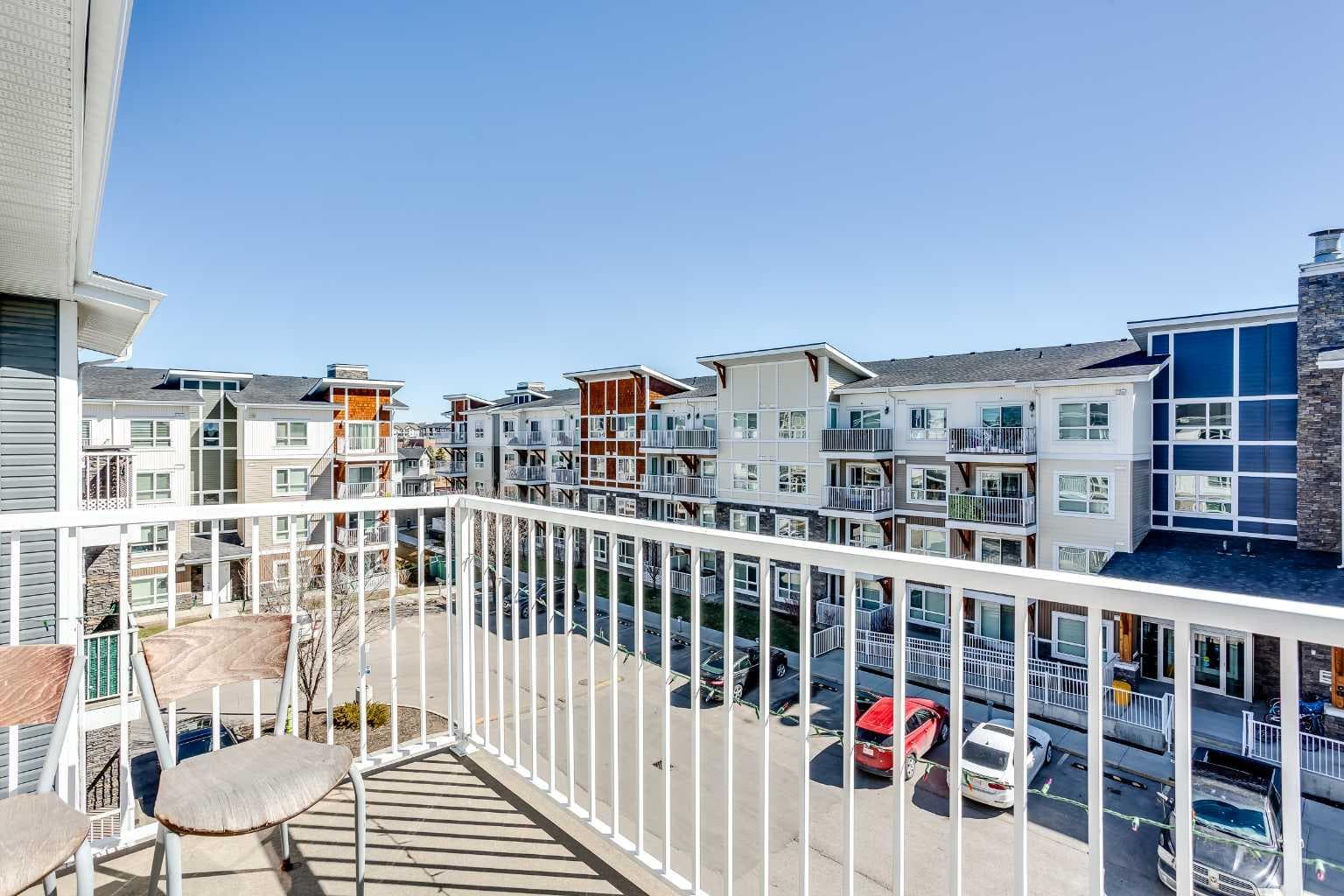 2406, 302 Skyview Ranch Drive NE