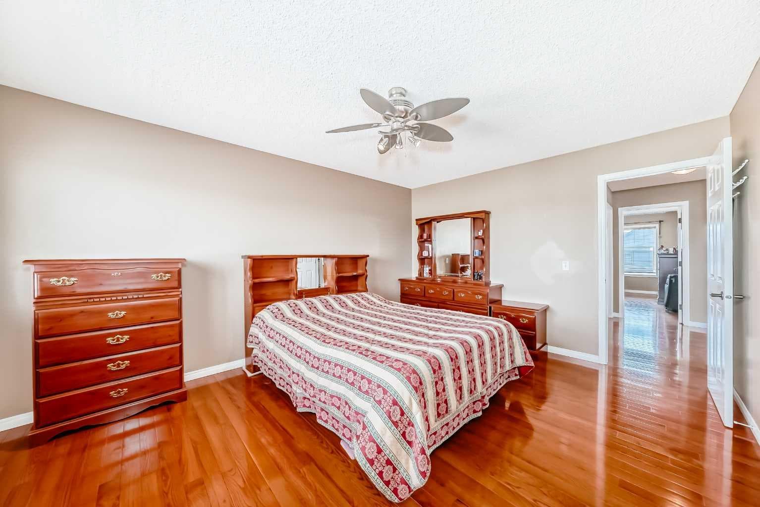 148 Saddlecrest Gardens NE