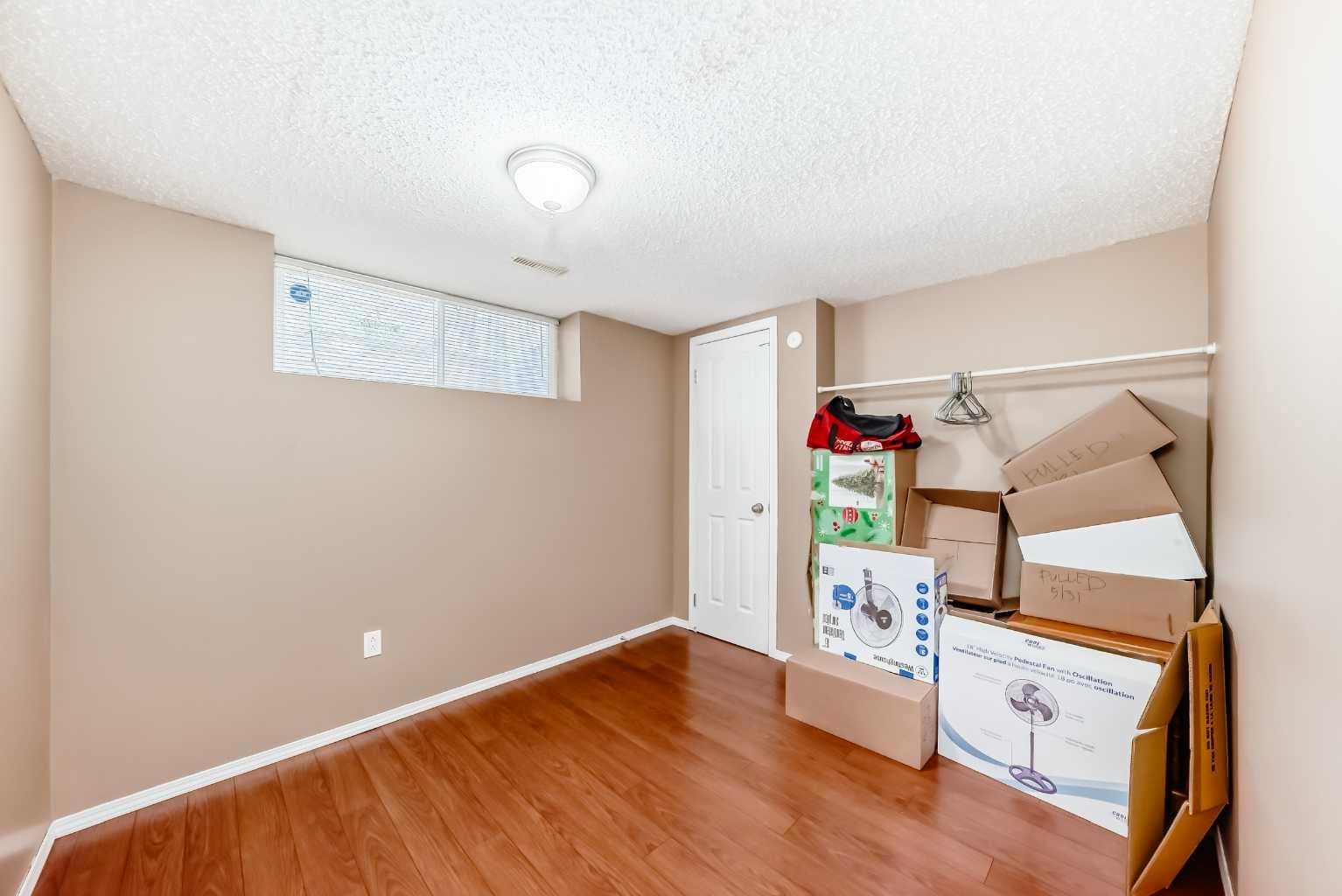 148 Saddlecrest Gardens NE