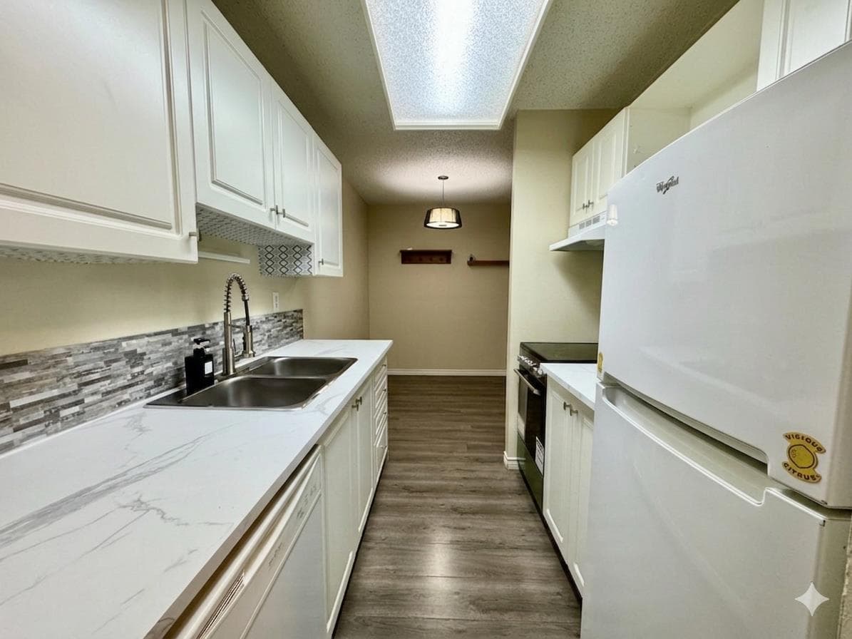 83E, 231 Heritage Drive SE