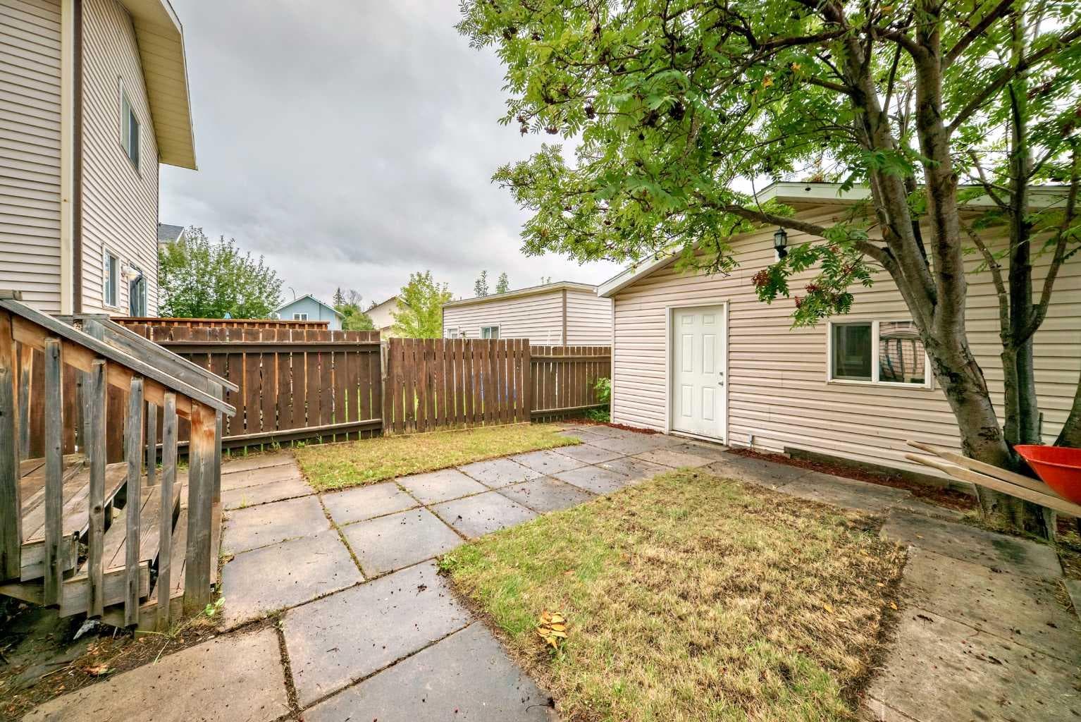 110 Edgeburn Crescent NW