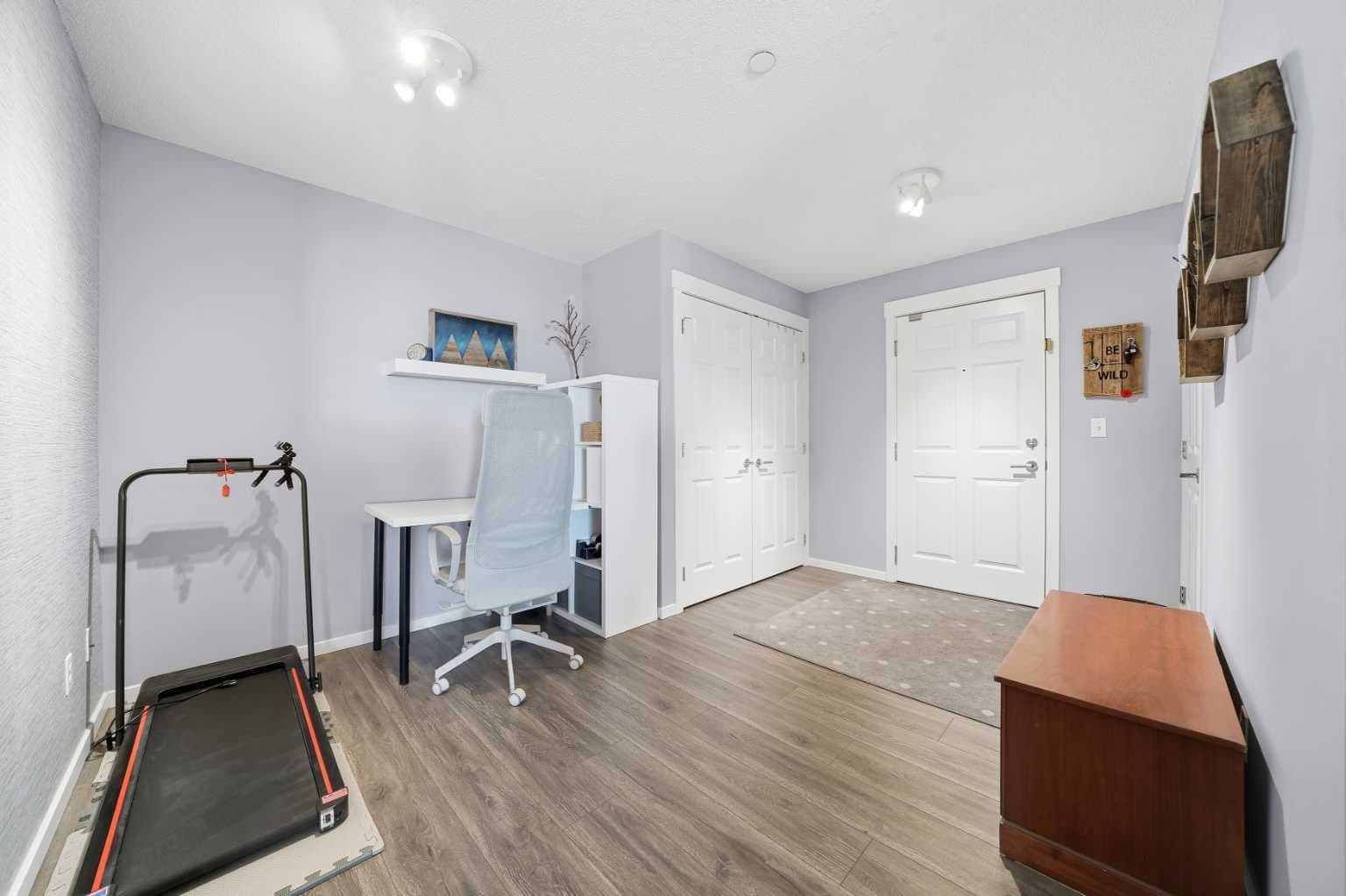4201, 279 Copperpond Common SE