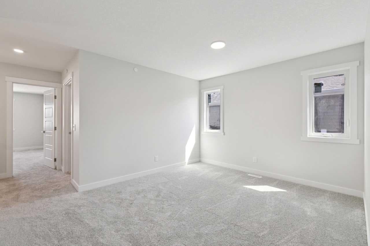 322 Hotchkiss Common SE