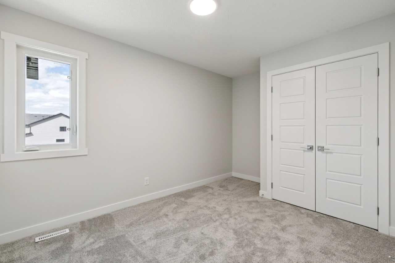 322 Hotchkiss Common SE