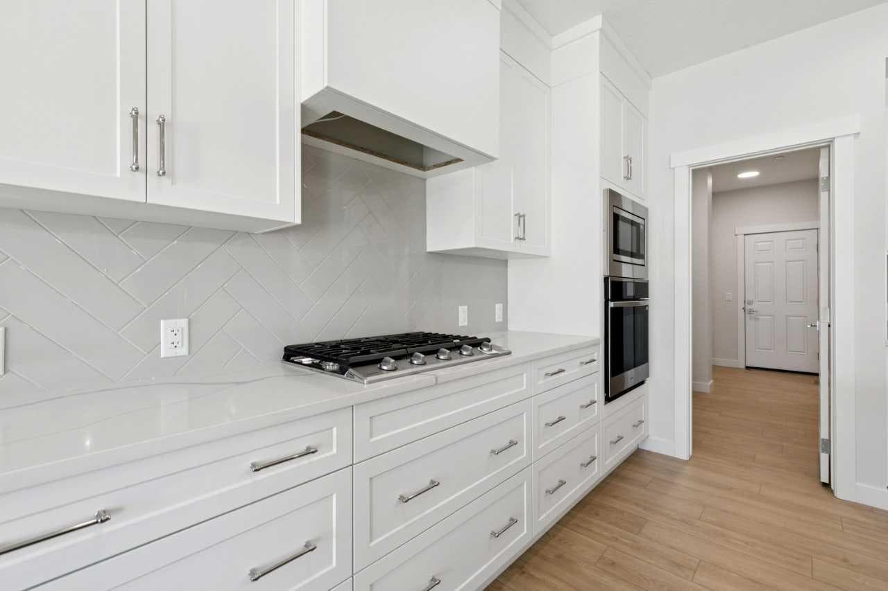 322 Hotchkiss Common SE