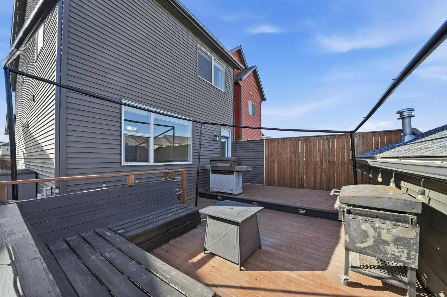 183 Savanna Parade NE
