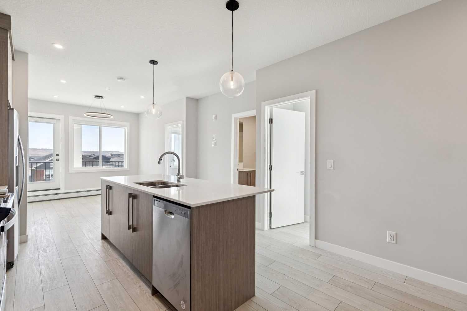1305, 111 Wolf Creek Drive SE