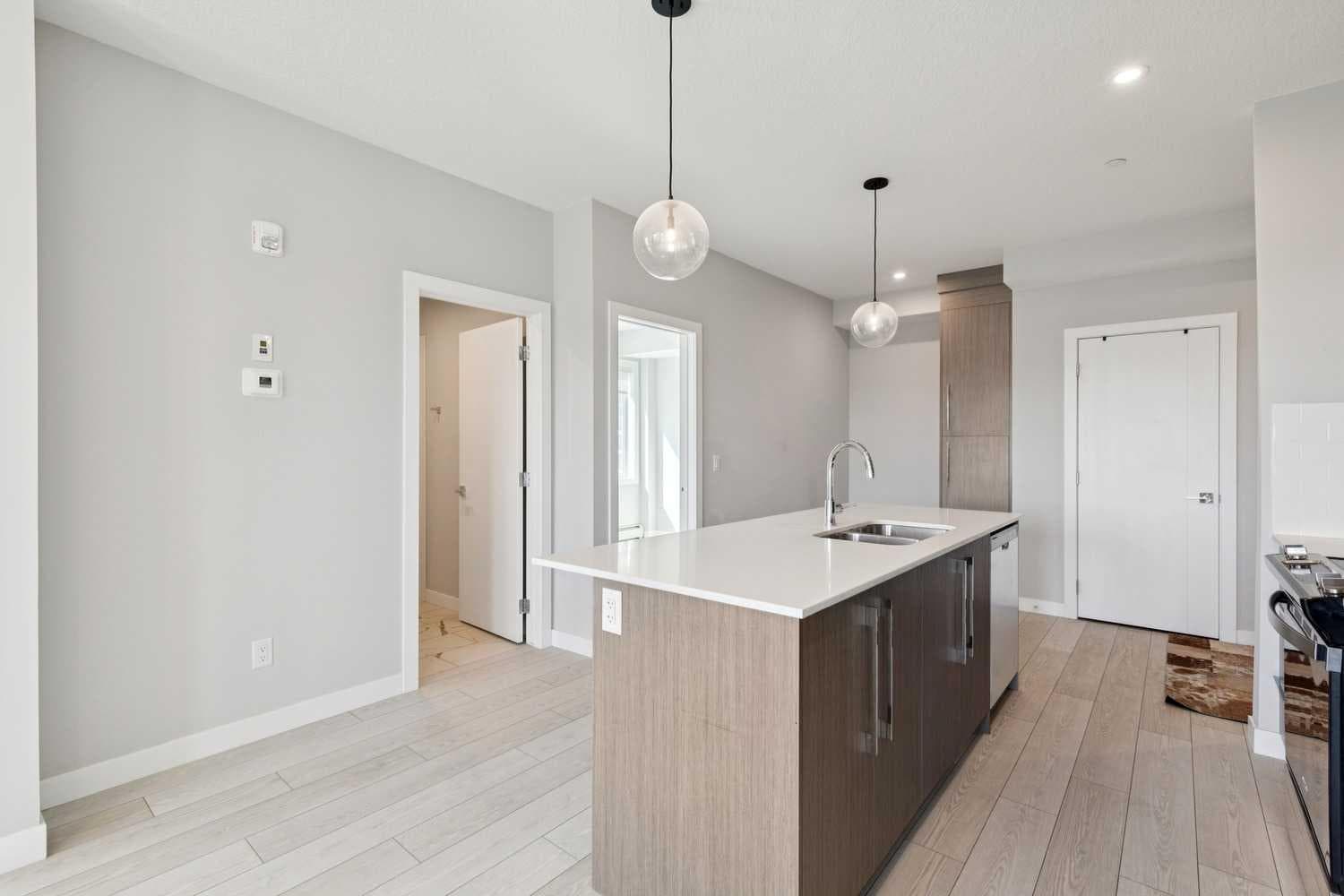 1305, 111 Wolf Creek Drive SE