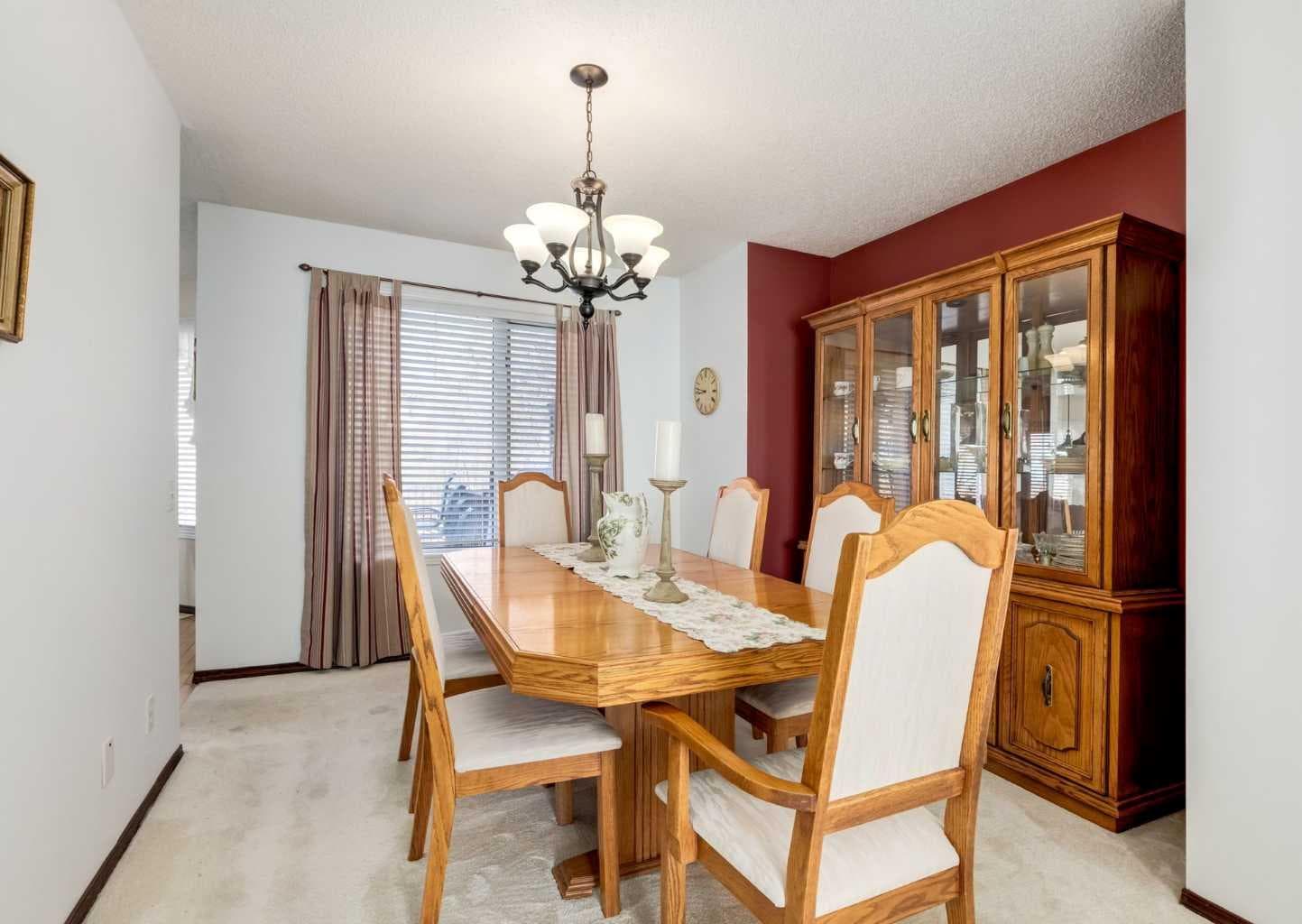 83 Gleneagles Close 
