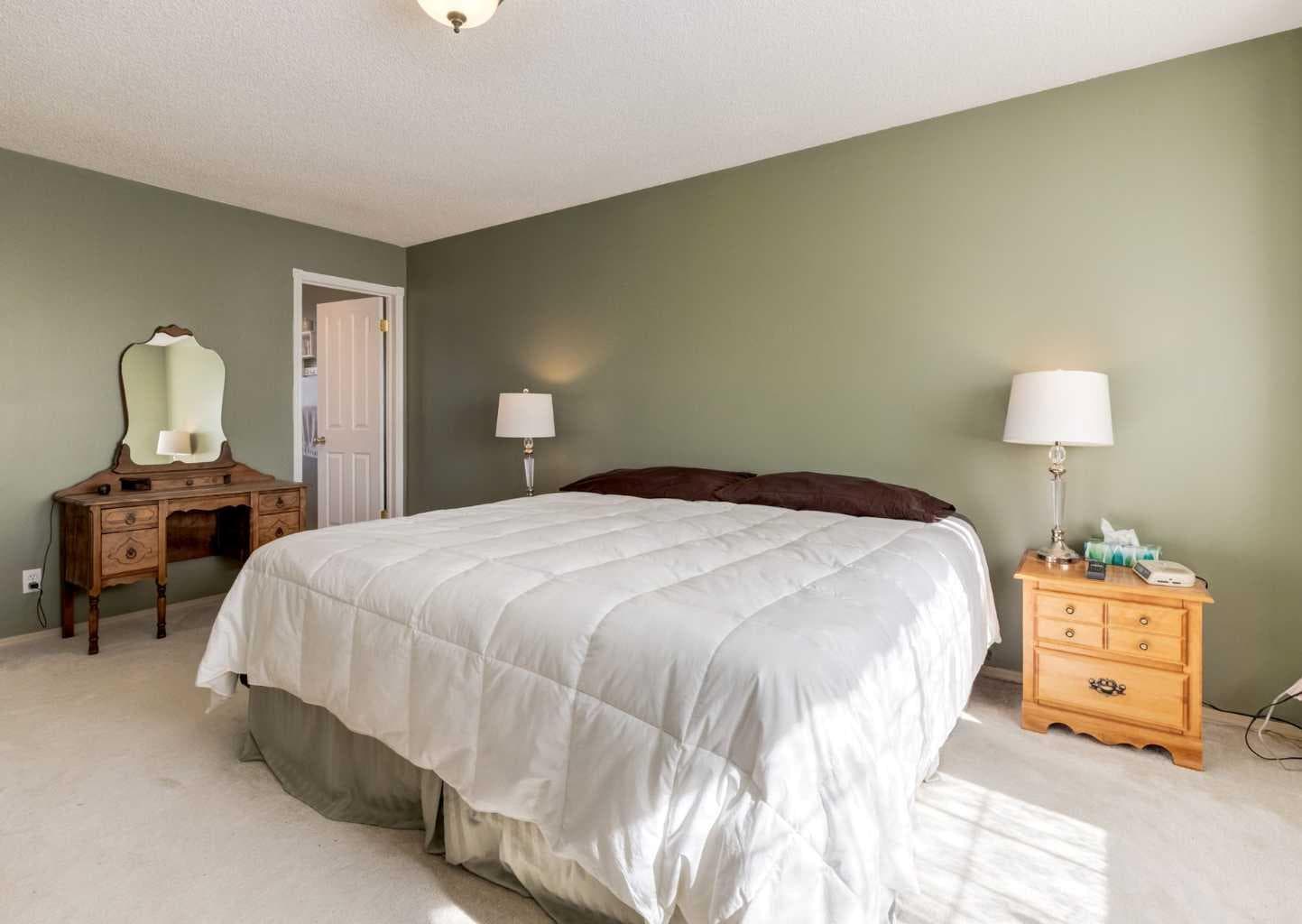 83 Gleneagles Close 