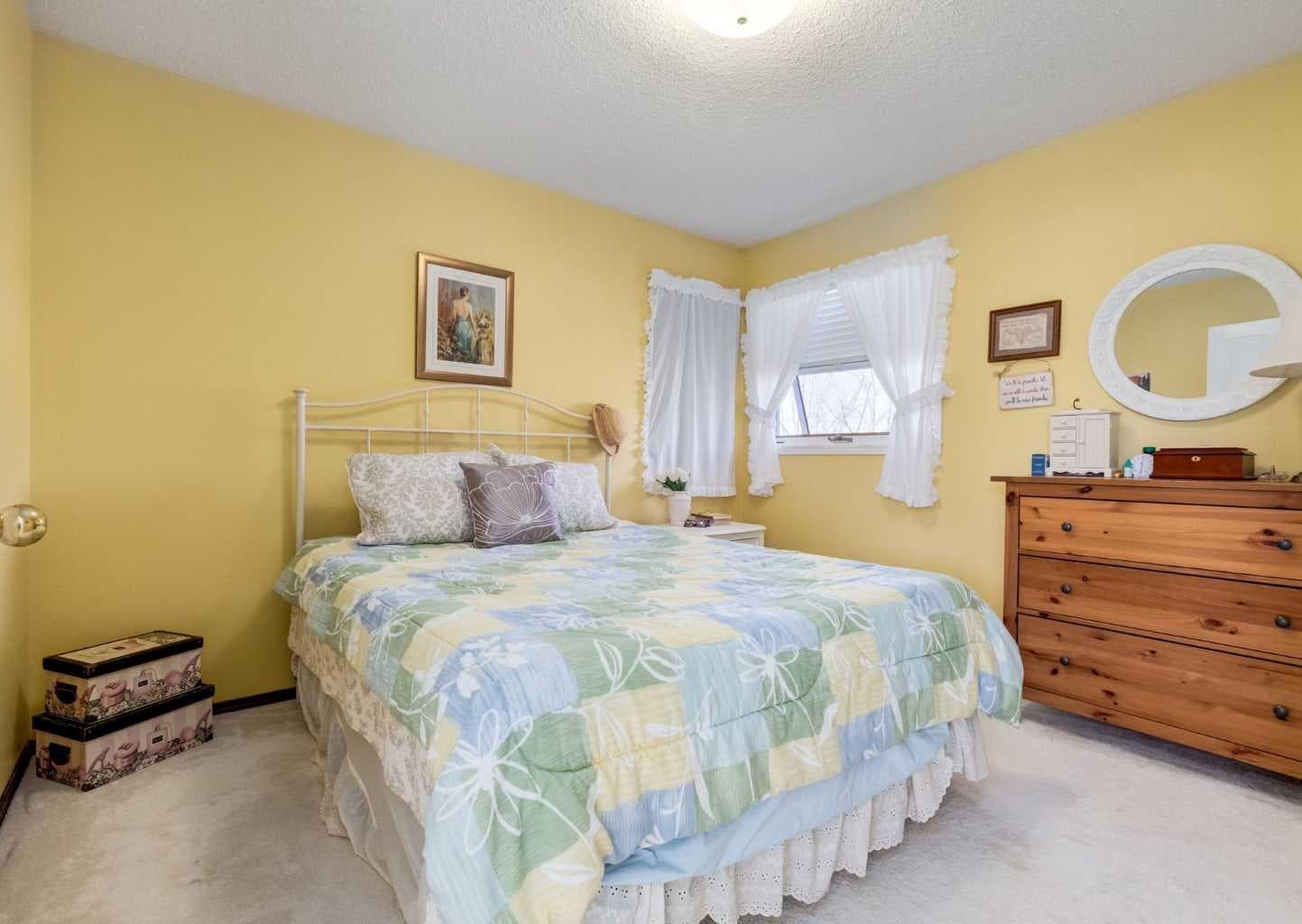 83 Gleneagles Close 