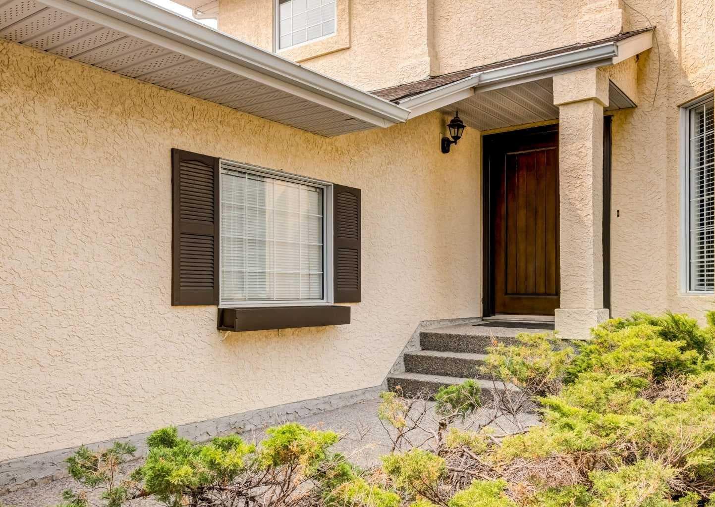 83 Gleneagles Close 