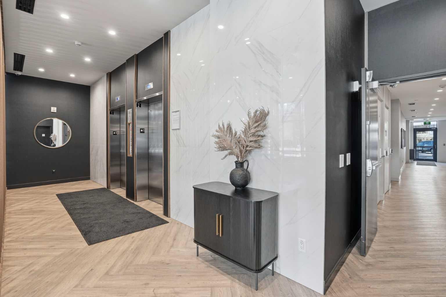 Package #2, 730 2 Avenue SW