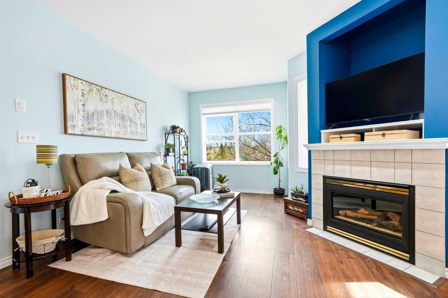 207, 60 Promenade Way SE