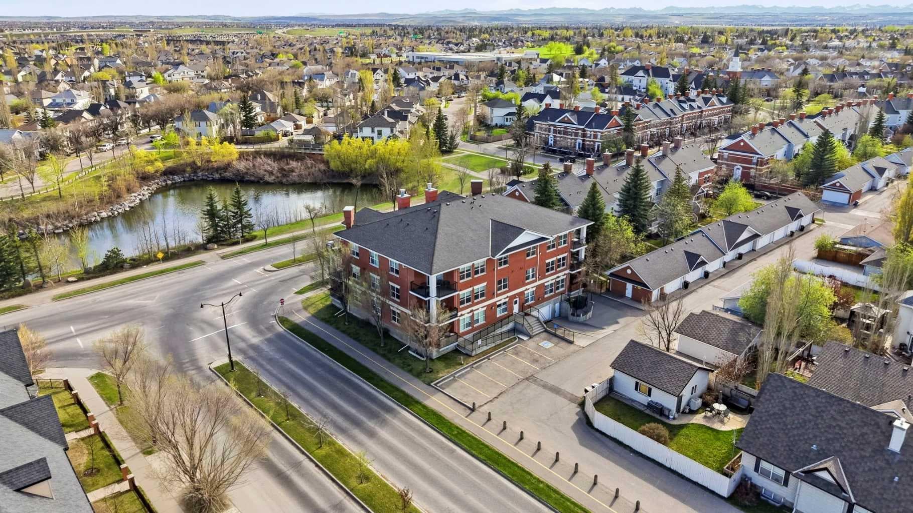207, 60 Promenade Way SE