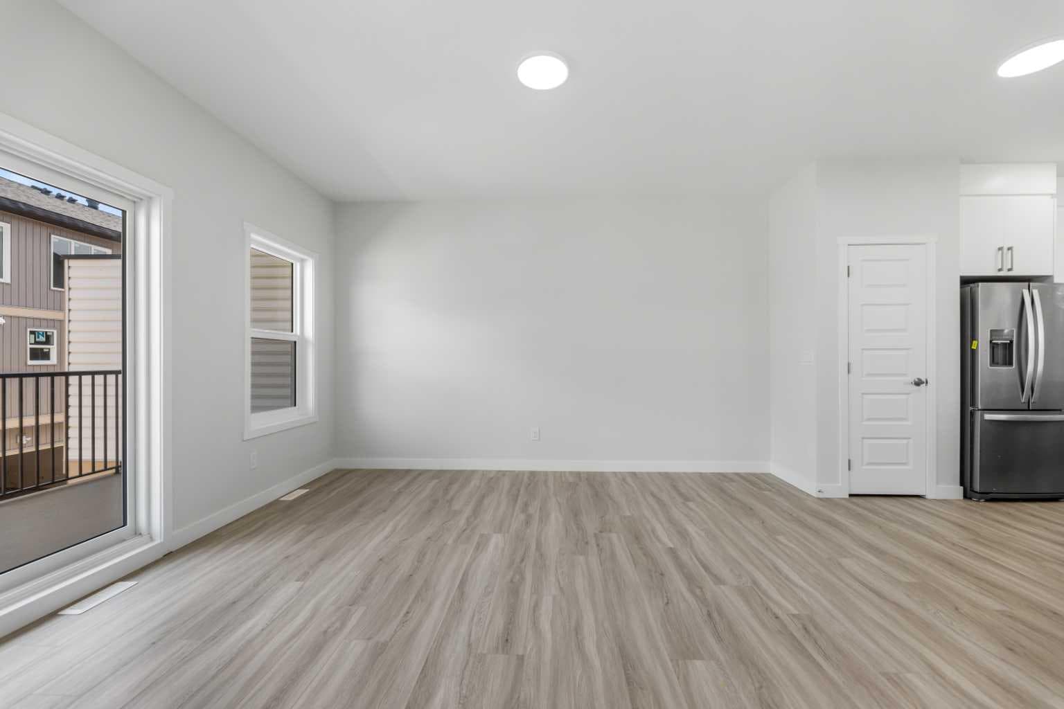 803, 90 Corner Meadows Manor NE