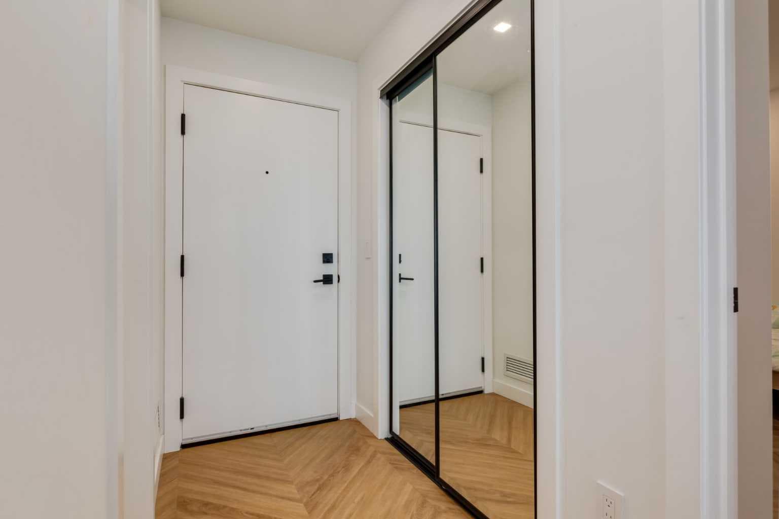 513, 8505 Broadcast Avenue SW