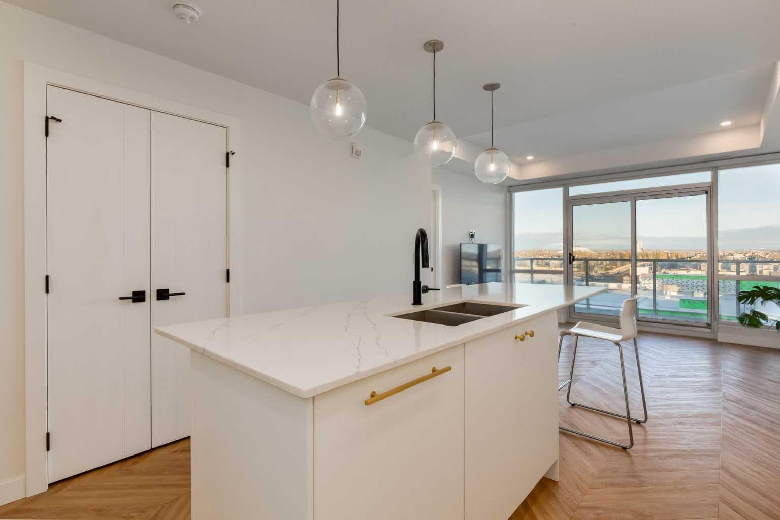 513, 8505 Broadcast Avenue SW