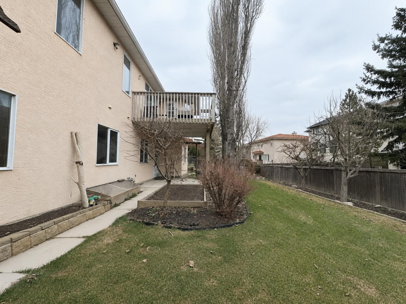 59 Edgebrook Circle NW