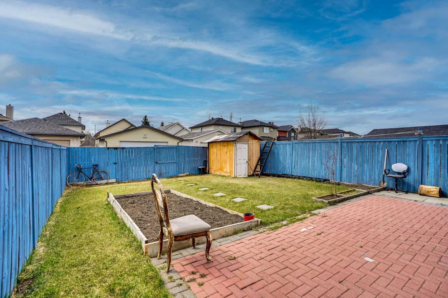 75 Taralea Crescent NE