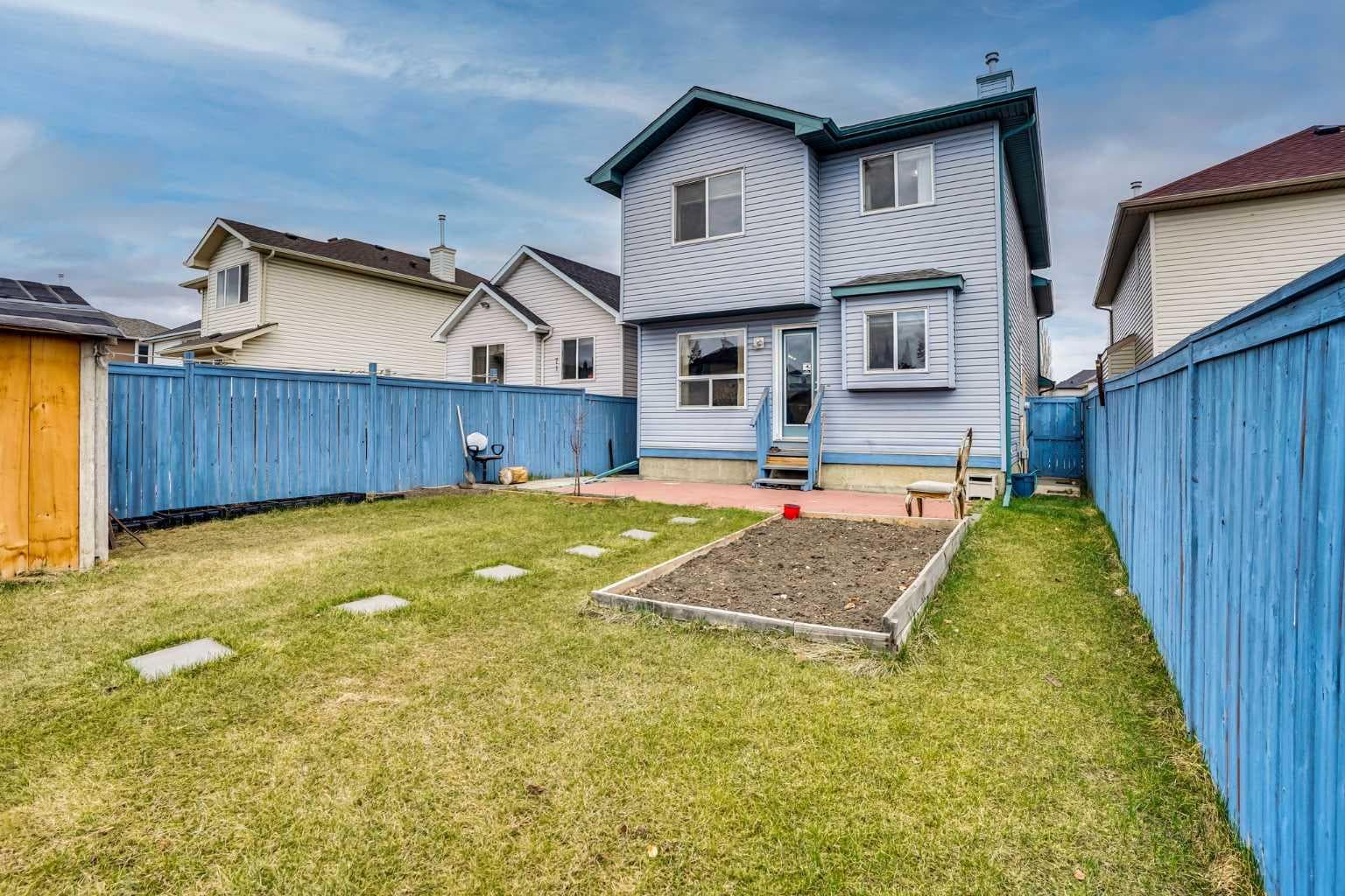 75 Taralea Crescent NE