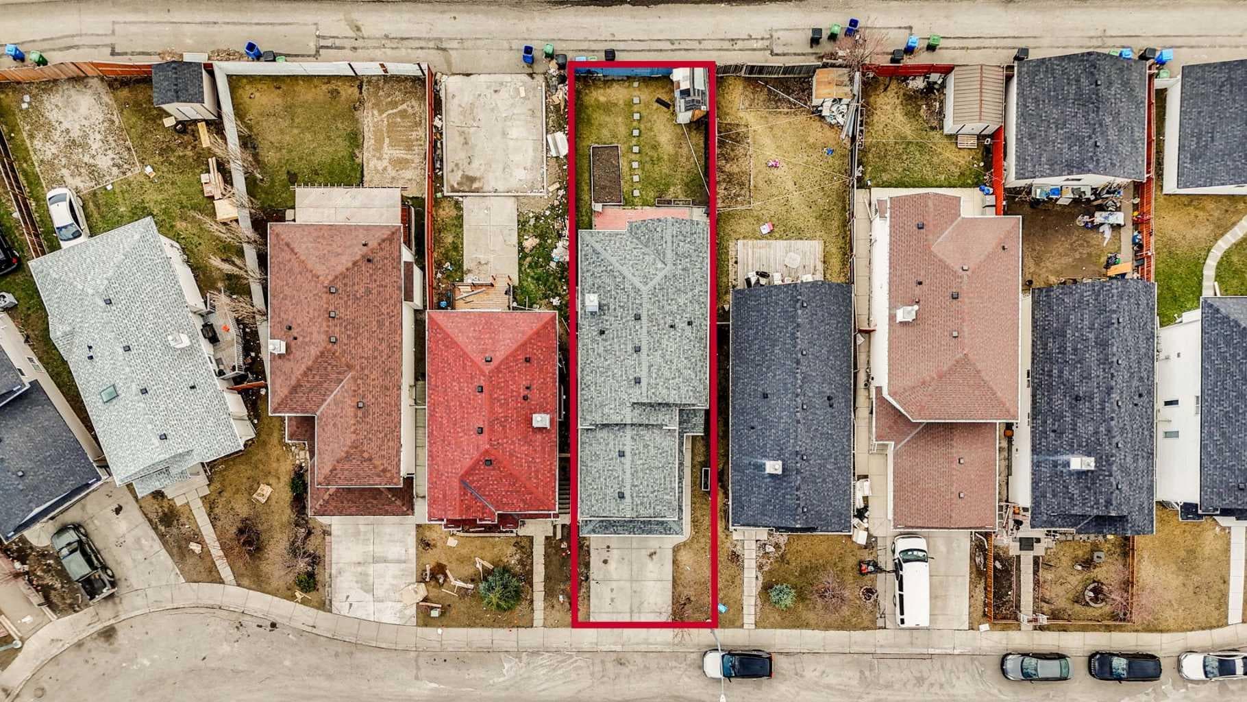 75 Taralea Crescent NE