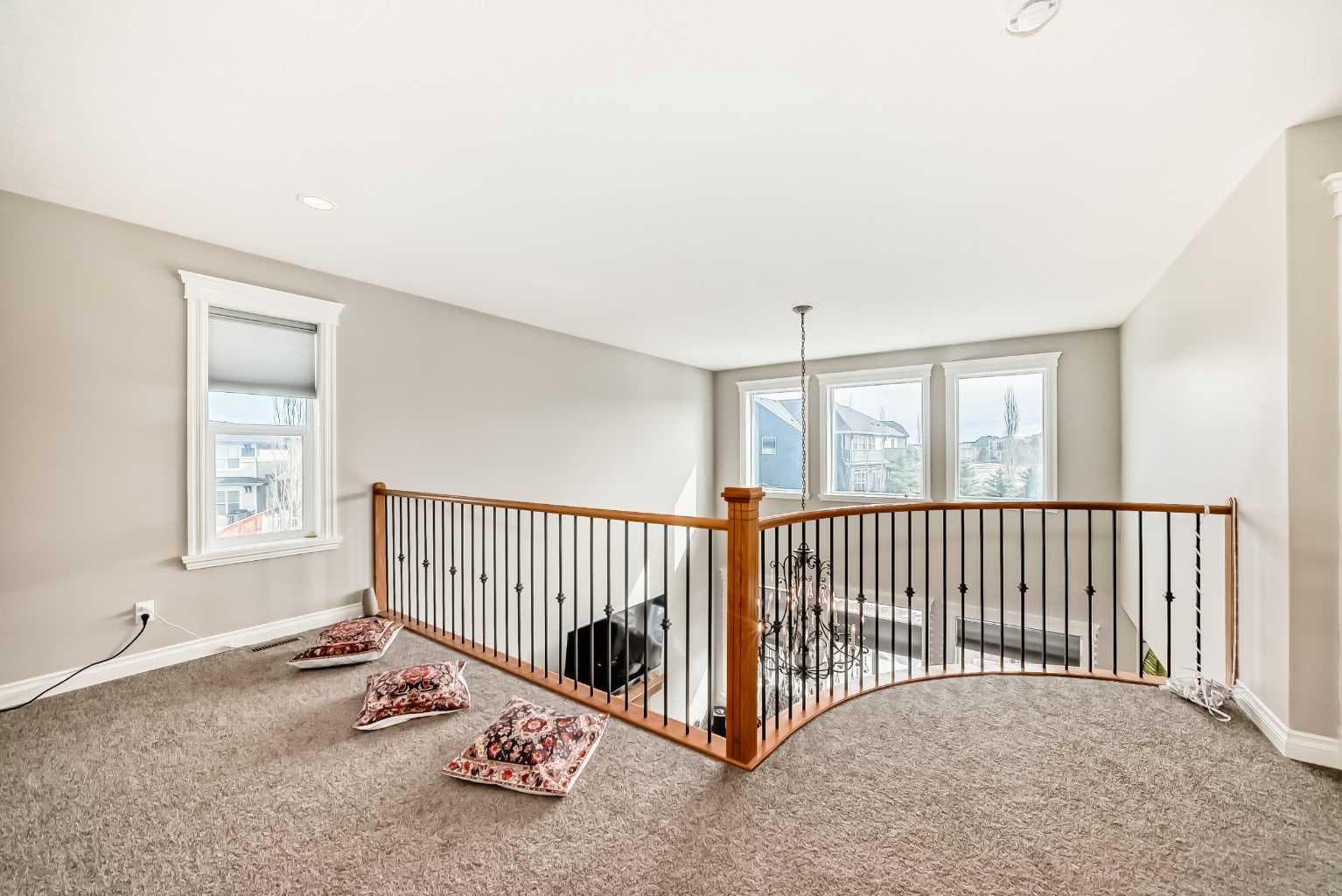 345 Marquis Landing SE