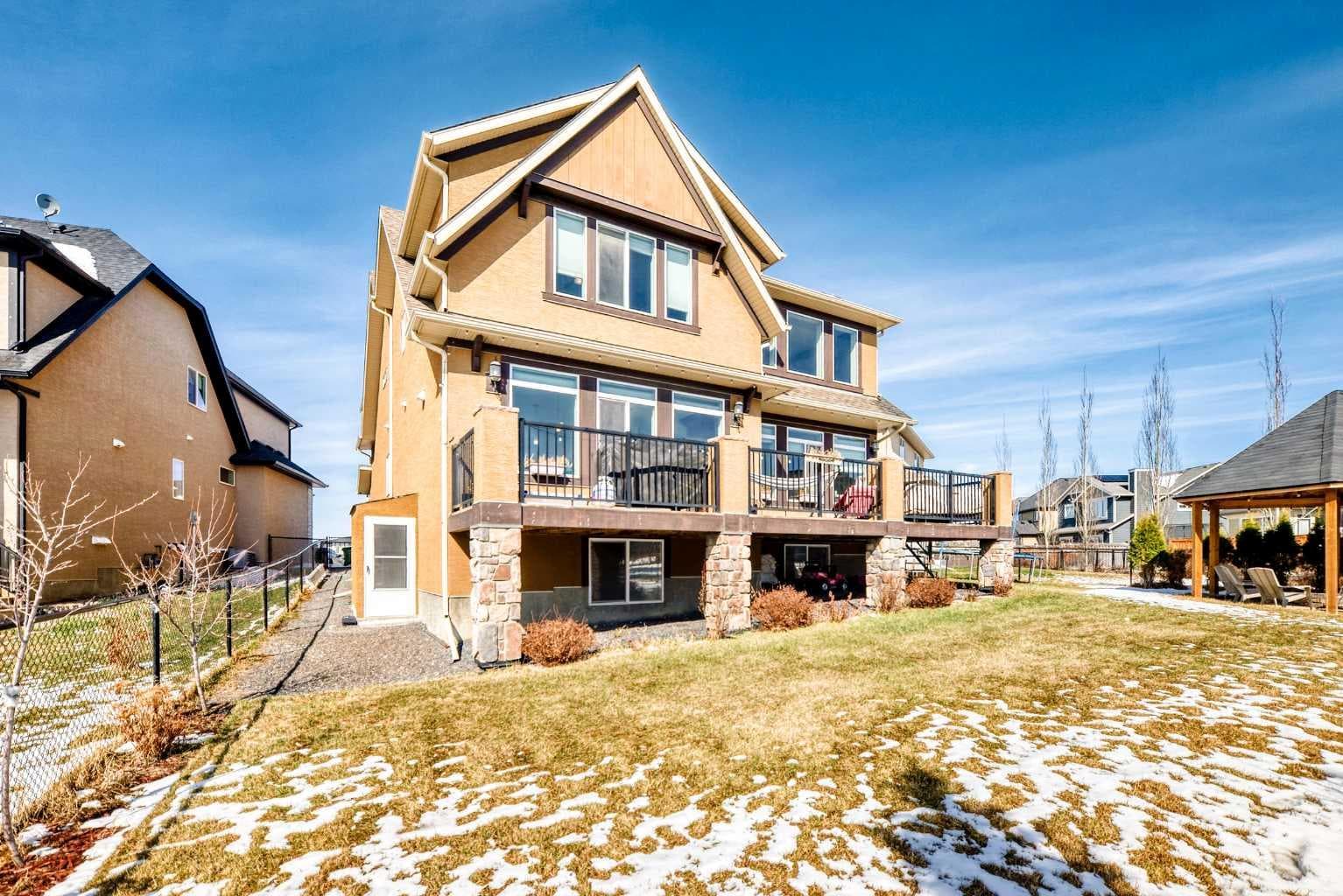 345 Marquis Landing SE