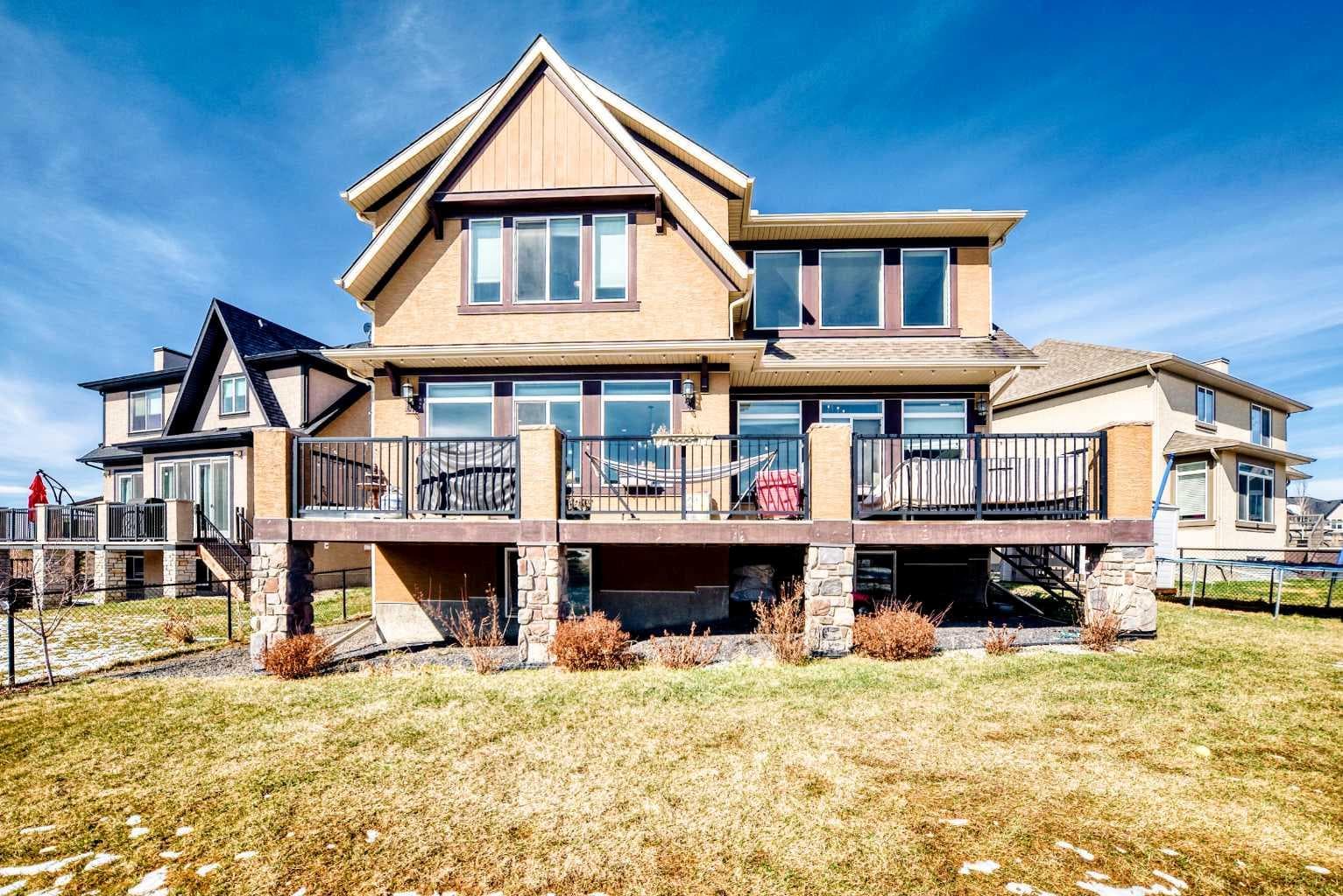 345 Marquis Landing SE