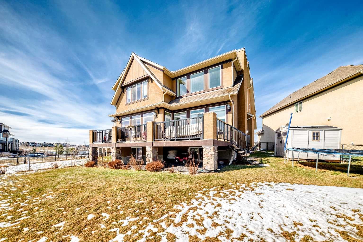 345 Marquis Landing SE
