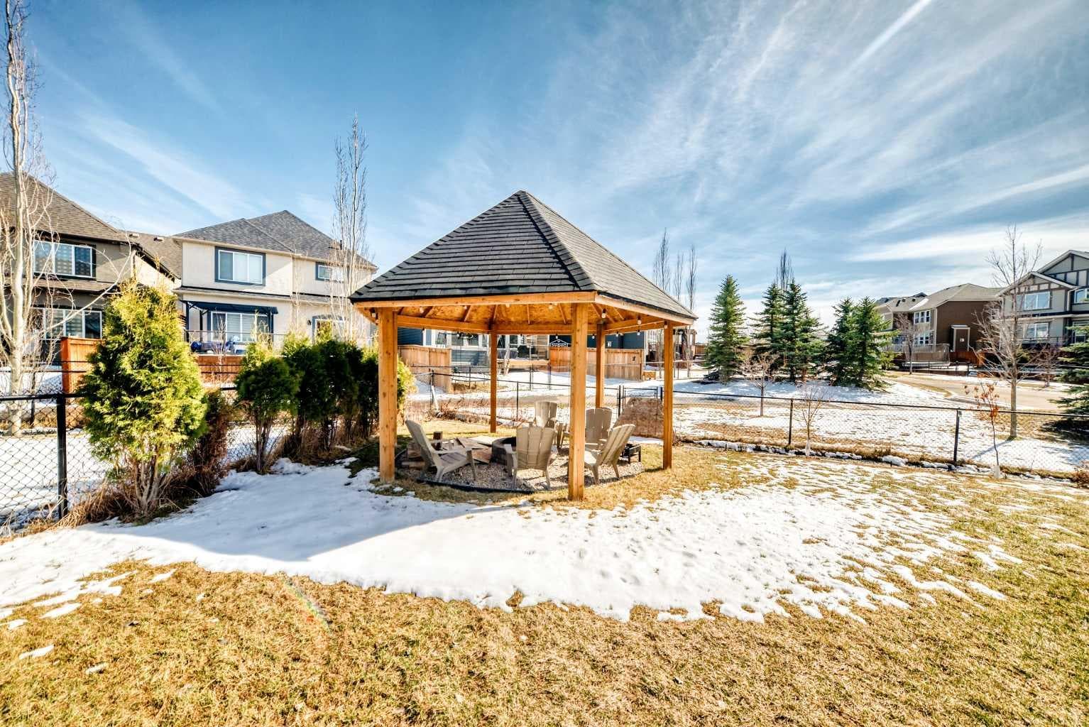 345 Marquis Landing SE