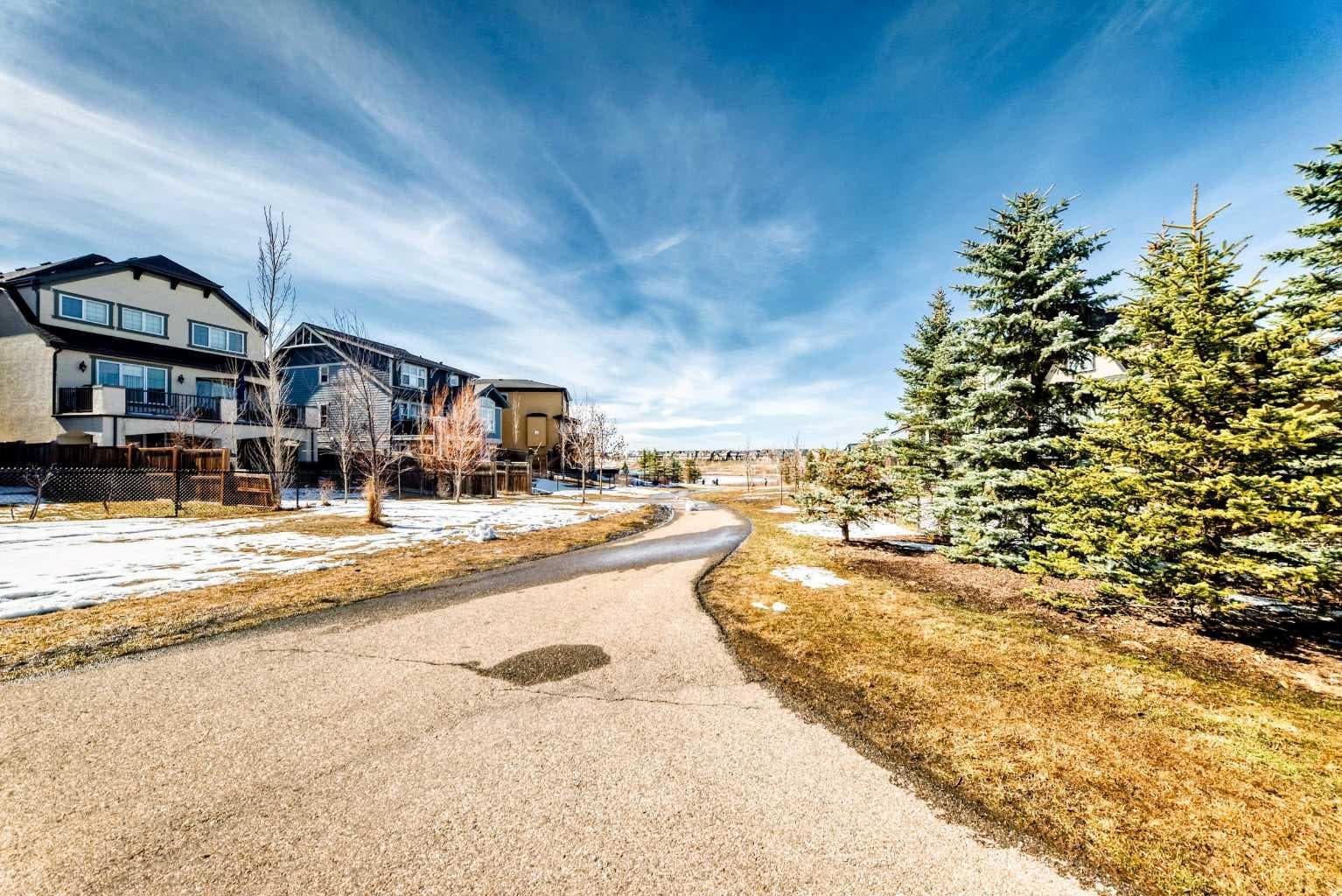 345 Marquis Landing SE