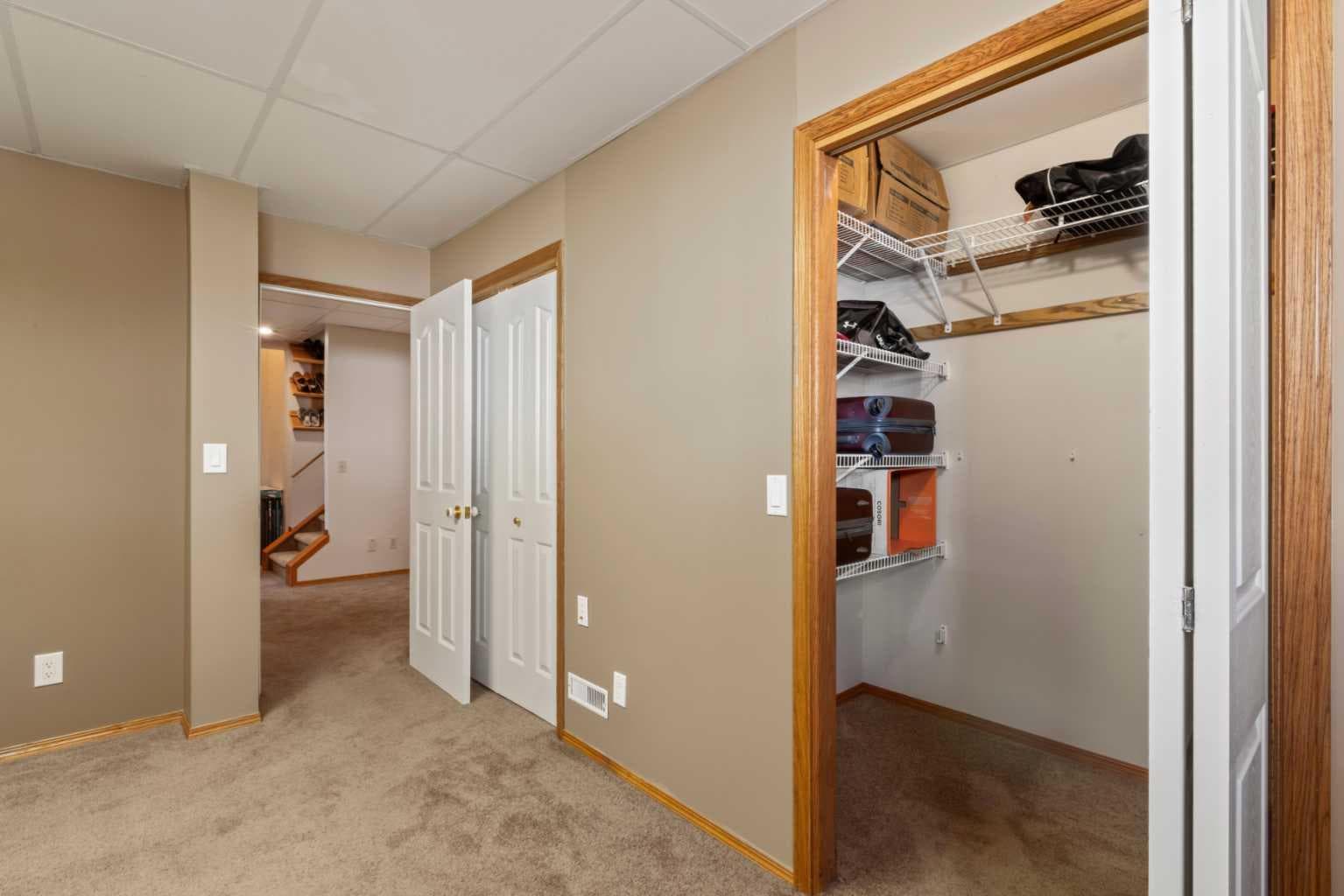 65 Canoe Circle SW