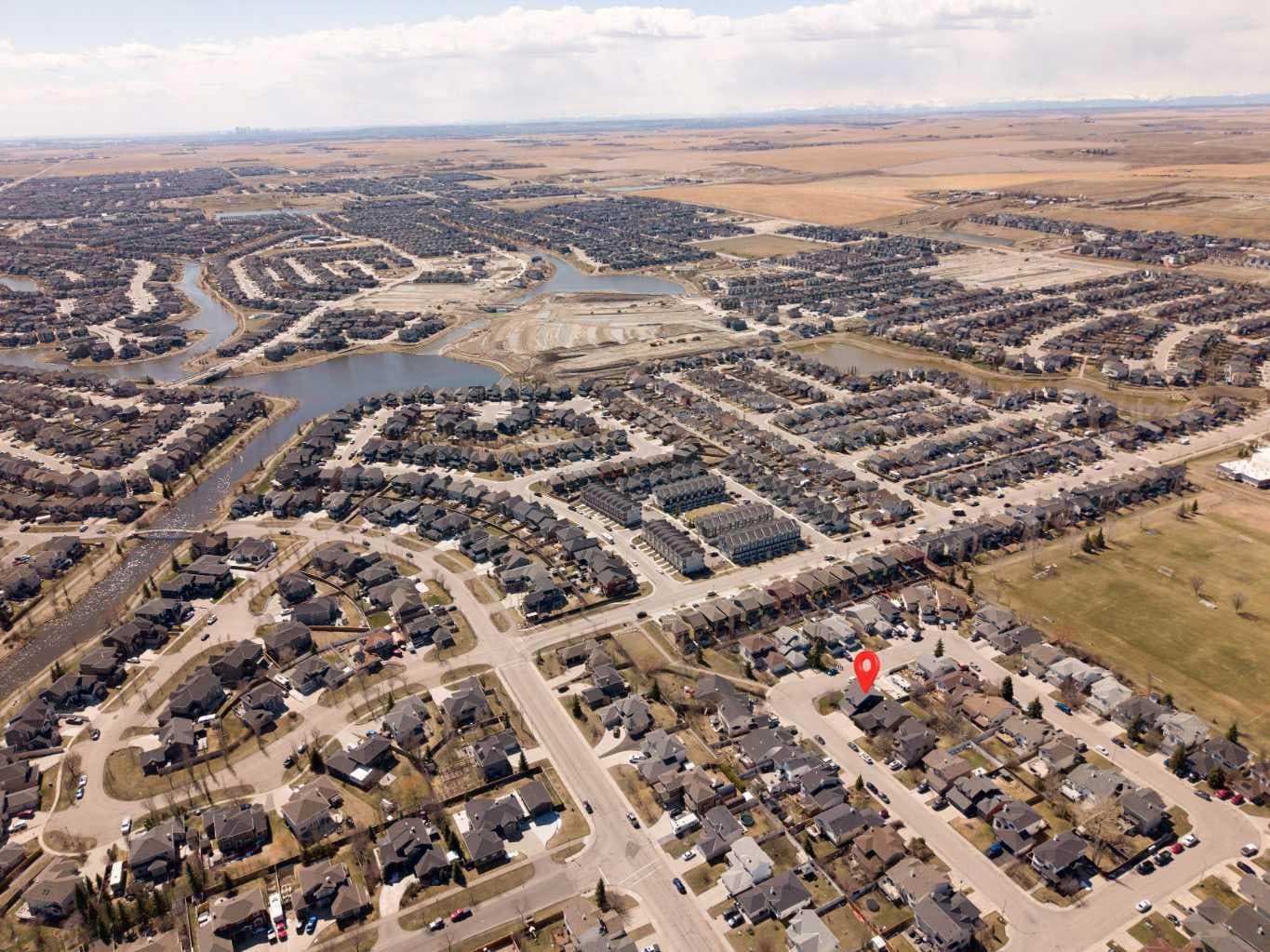65 Canoe Circle SW