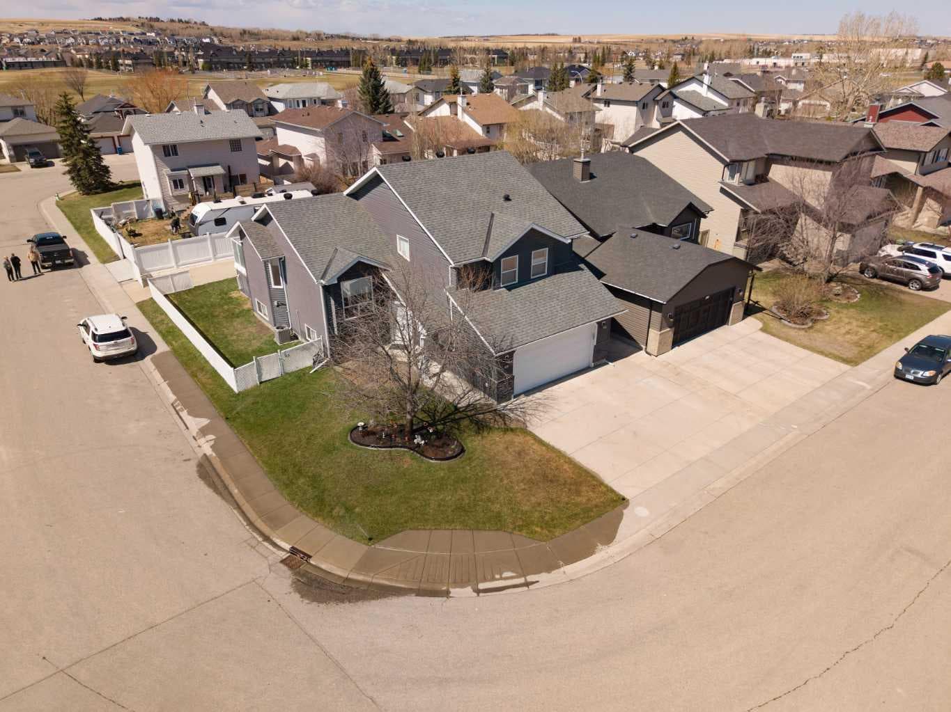 65 Canoe Circle SW