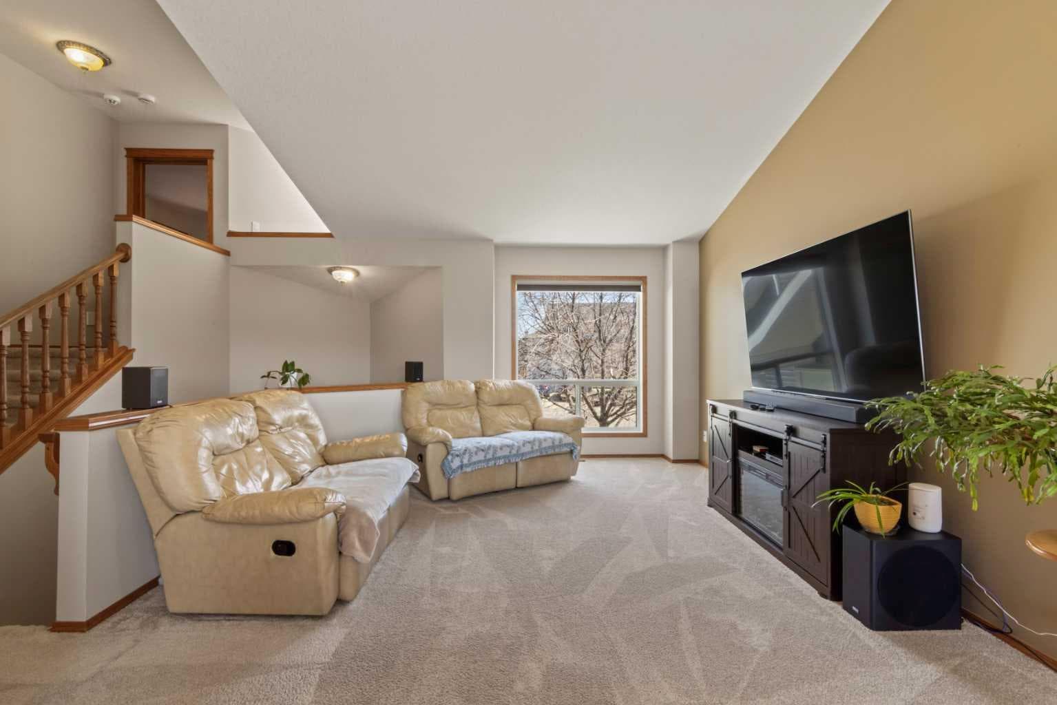 65 Canoe Circle SW