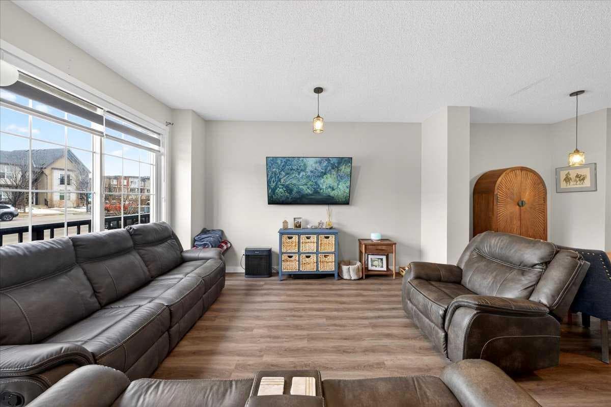 1325 Walden Drive SE