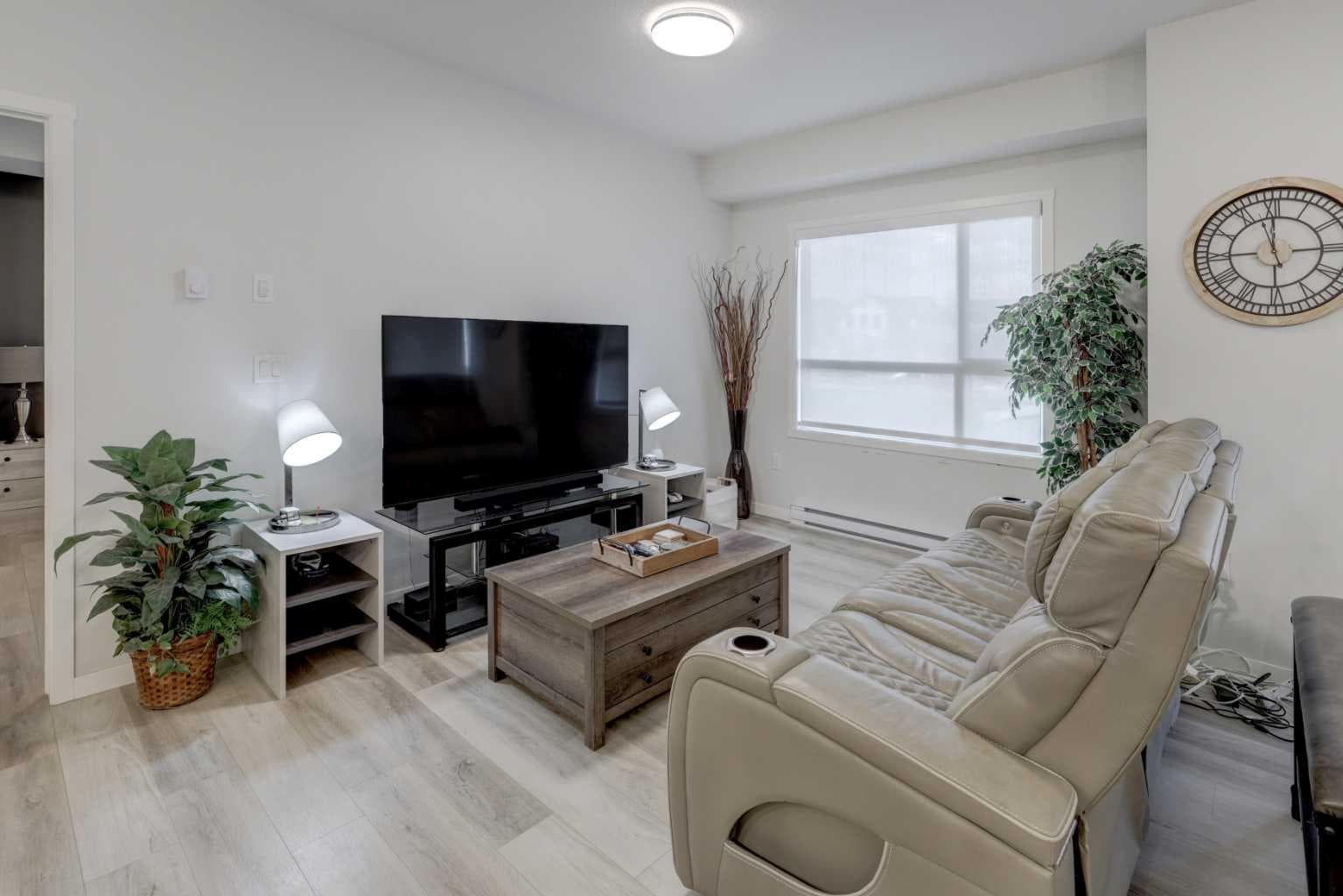 106, 360 Harvest Hills Way 