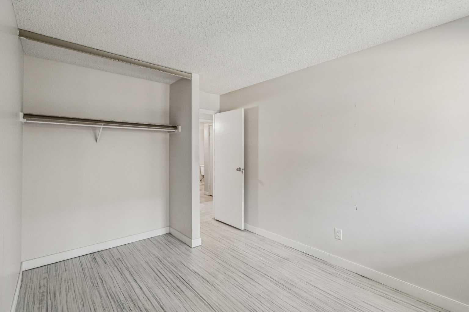 3202, 315 Southampton Drive SW