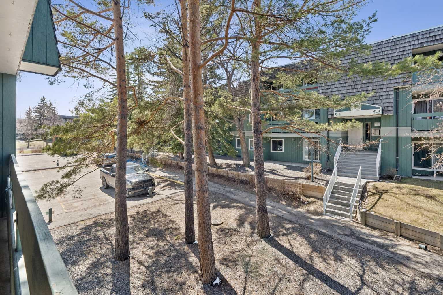 3202, 315 Southampton Drive SW