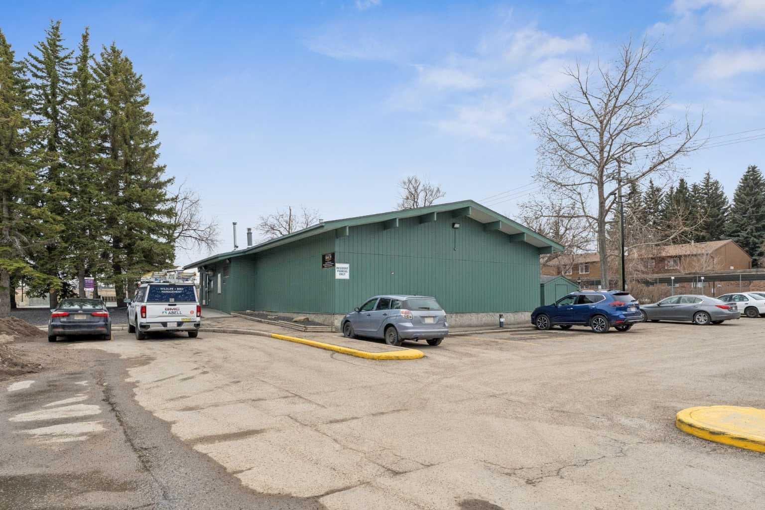 3202, 315 Southampton Drive SW
