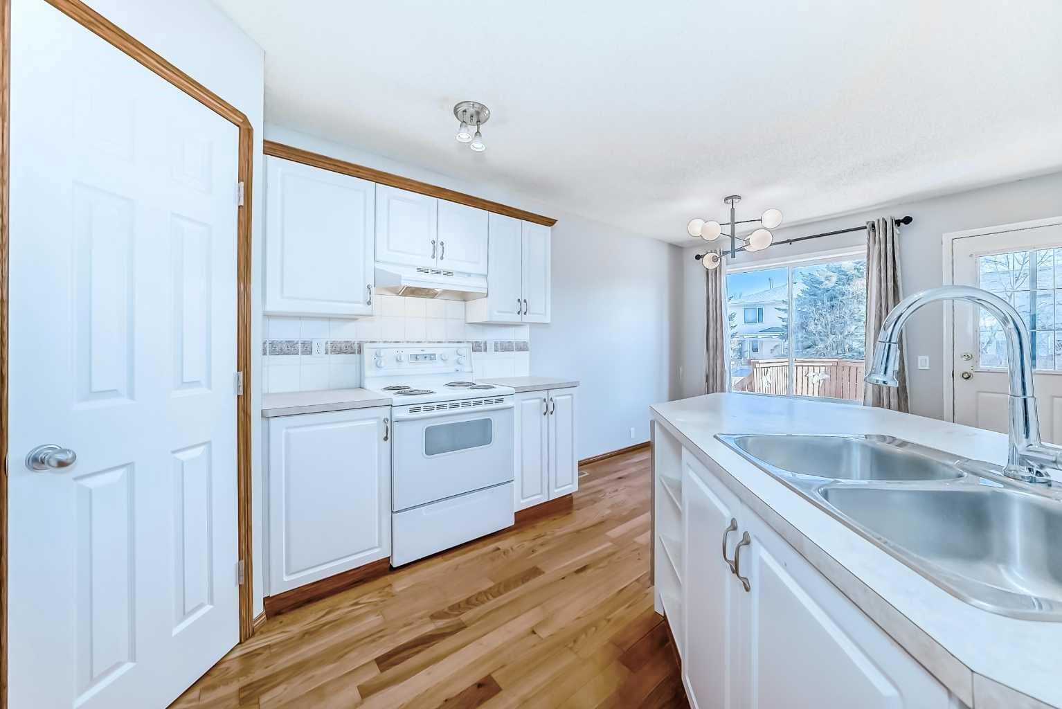 128 Harvest Park Road NE