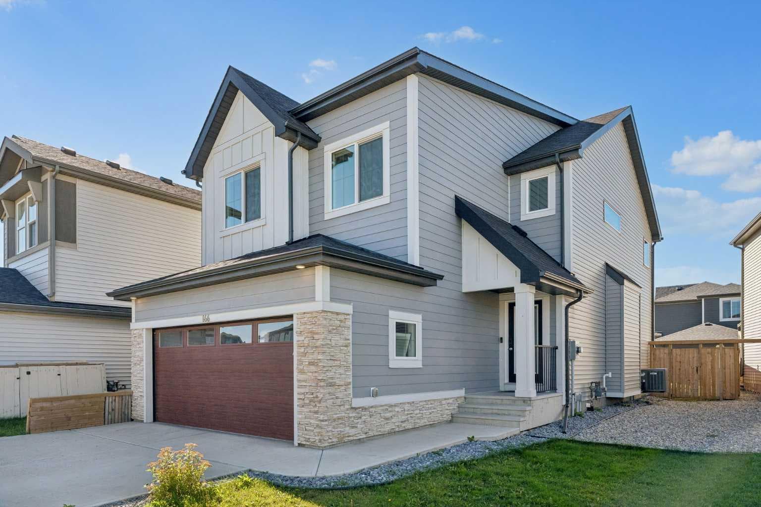 166 Creekstone Way SW