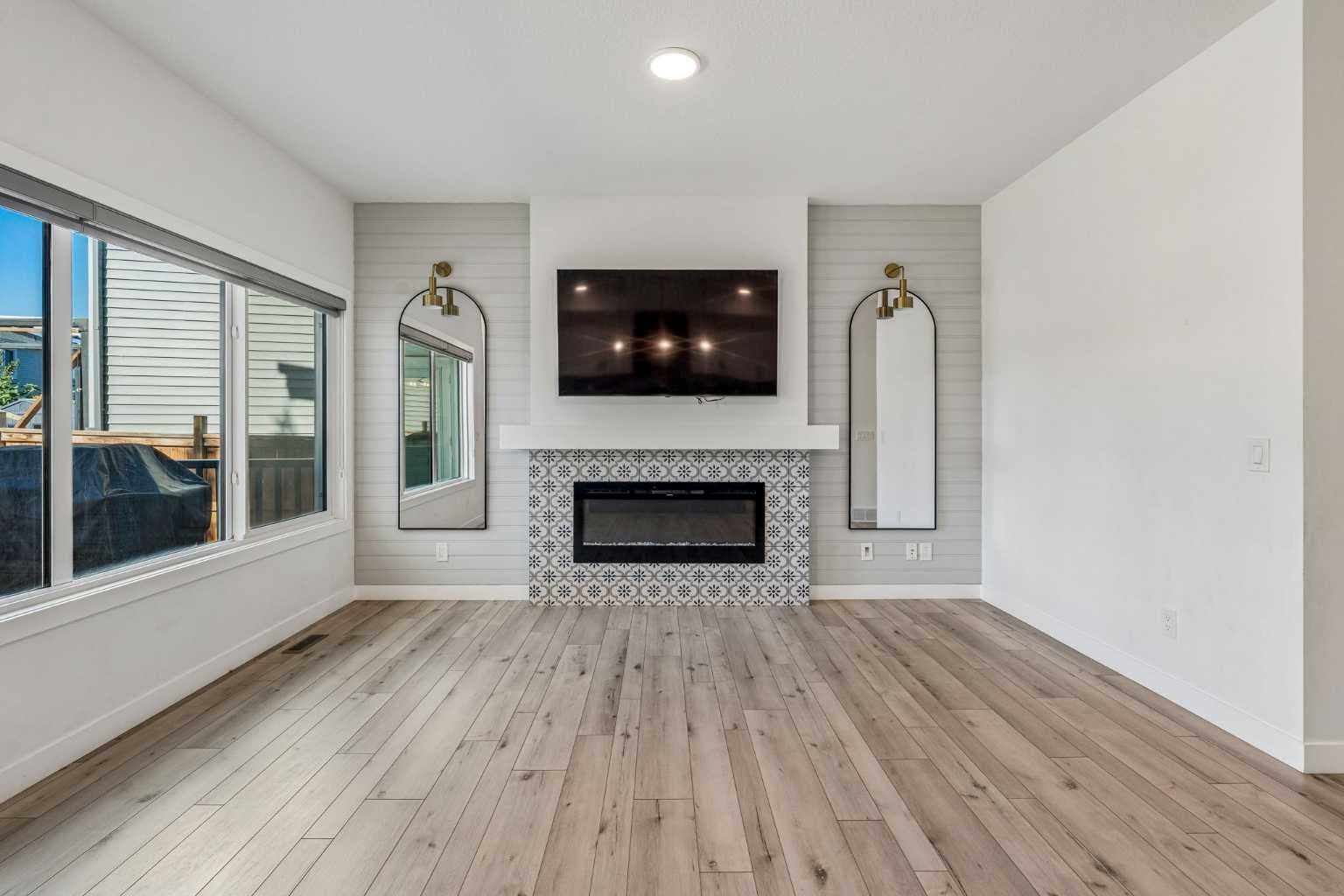 166 Creekstone Way SW