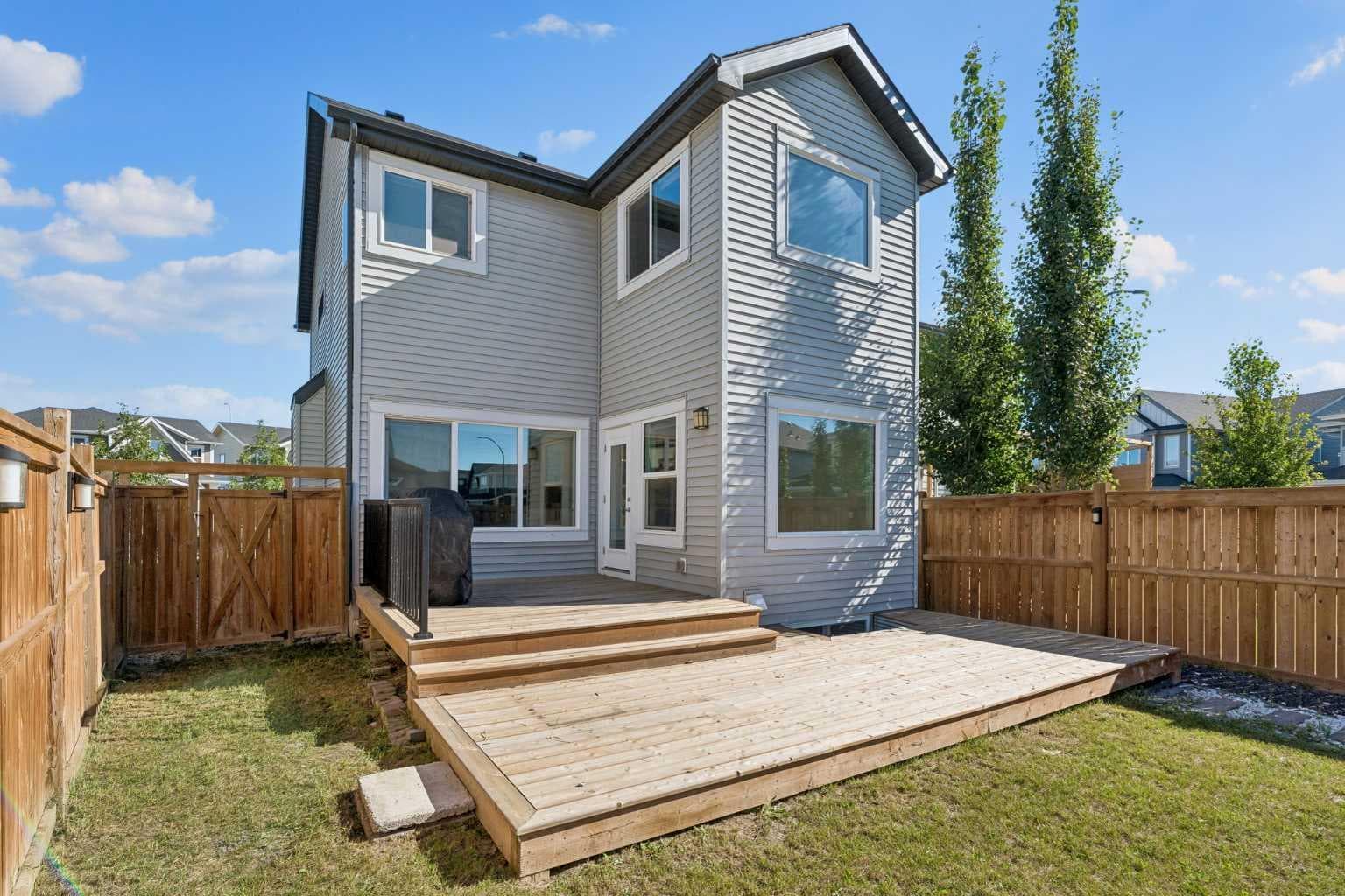 166 Creekstone Way SW