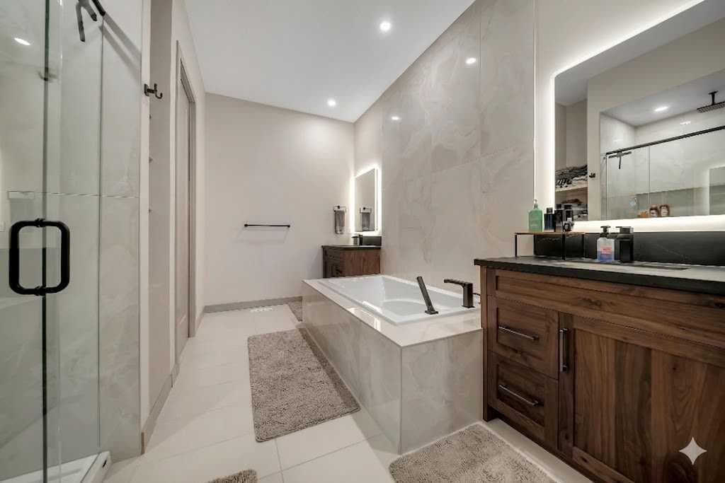 349 Limestone Bay 