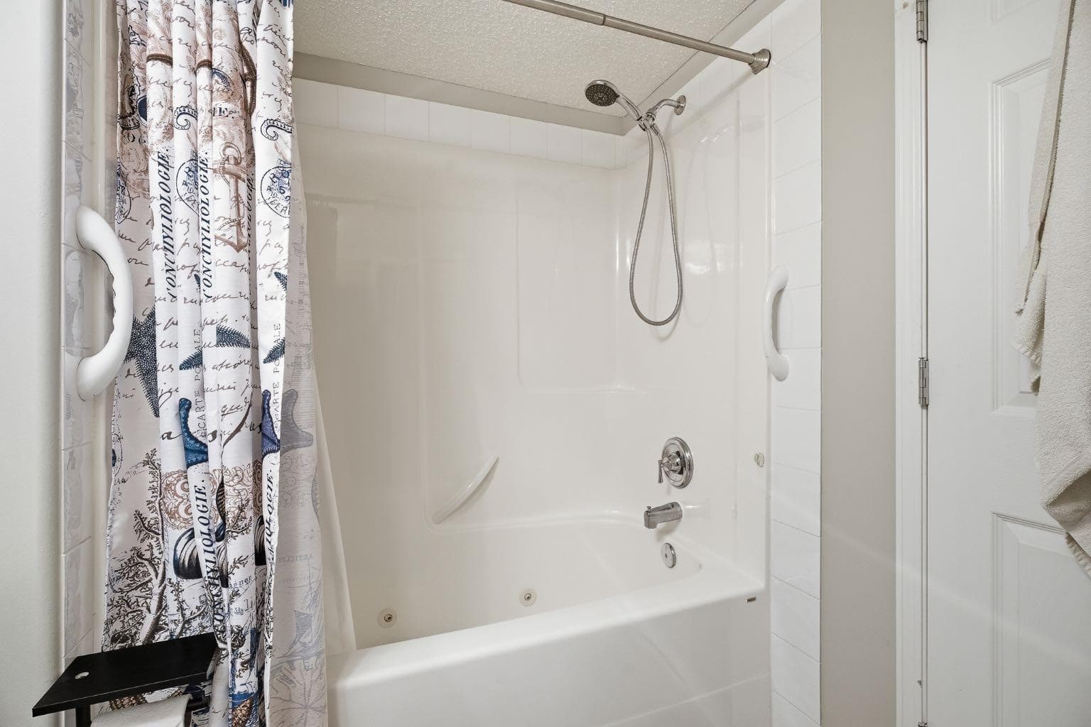 1103, 950 Arbour Lake Road NW
