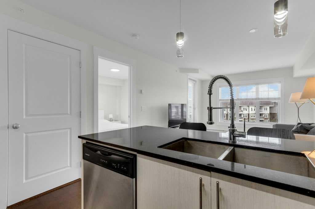 3411, 11 Mahogany Row SE