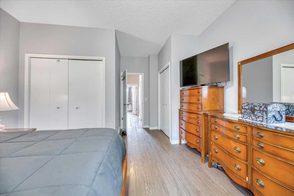 35, 72 Millside Drive SW