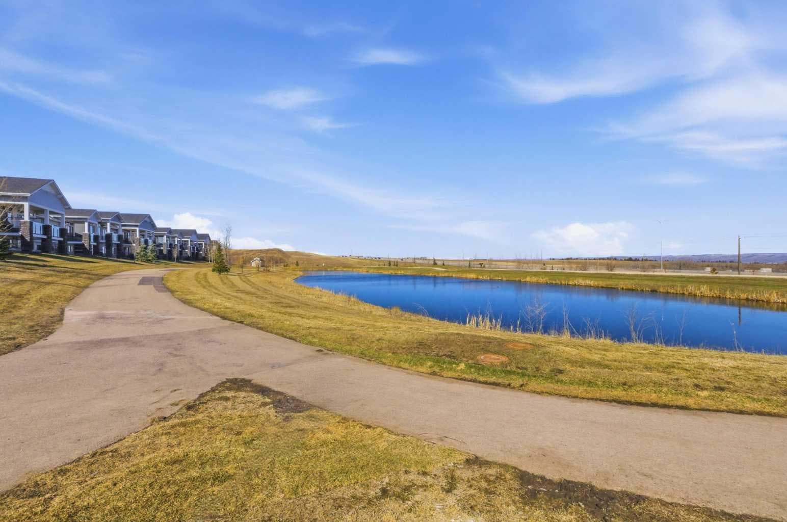 307 Crestridge Common SW